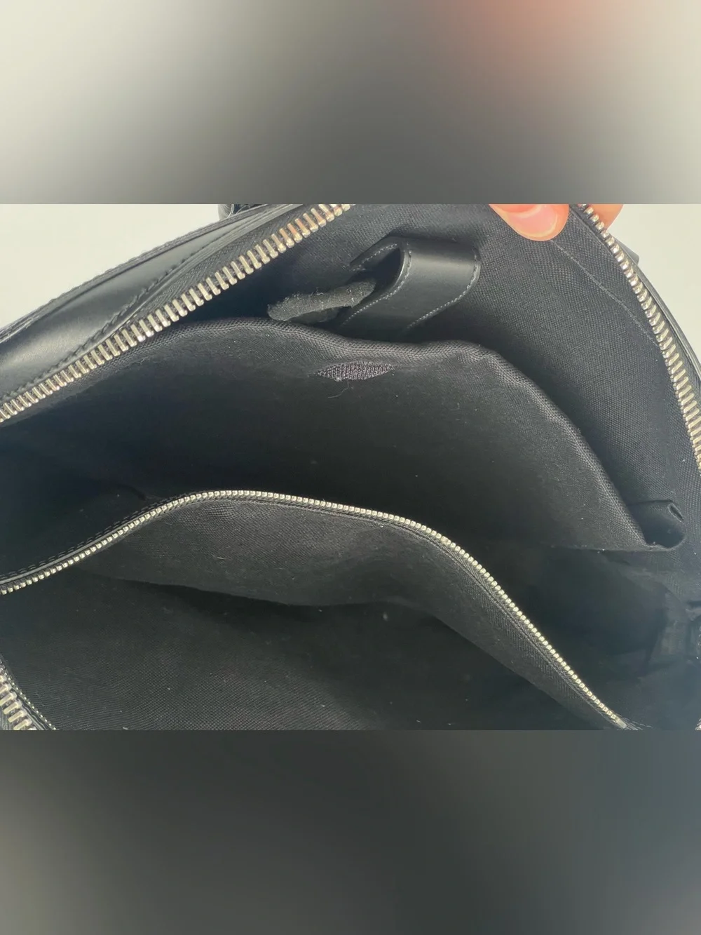 Gucci GG Supreme Black Briefcase with Crossbody Shoulder Strap